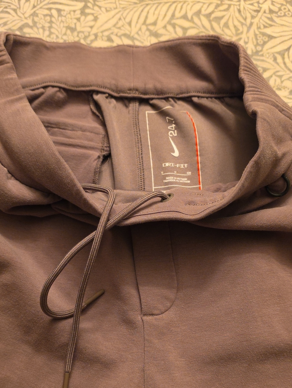 Nike Men’s Dri-FIT Joggers — Brown